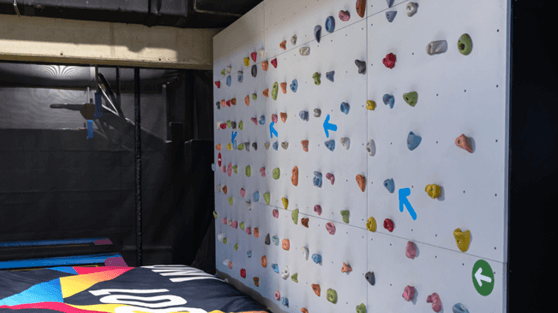 Climbing_wall_Module_Akrobat